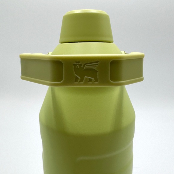 STANLEY Aerolight Iceflow Water Bottle 50 oz, 1.5 L - Citron - Fast Flow Lid - Picture 7 of 7
